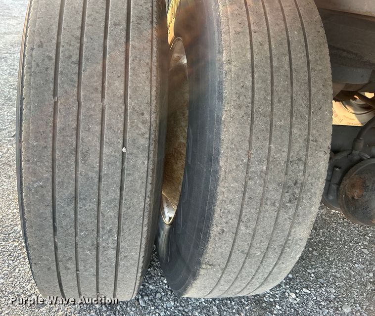 image for item EG0869 2006 Wabash National  dry van trailer