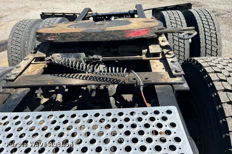 image for item EG1452 2006 Kenworth  T600B semi truck