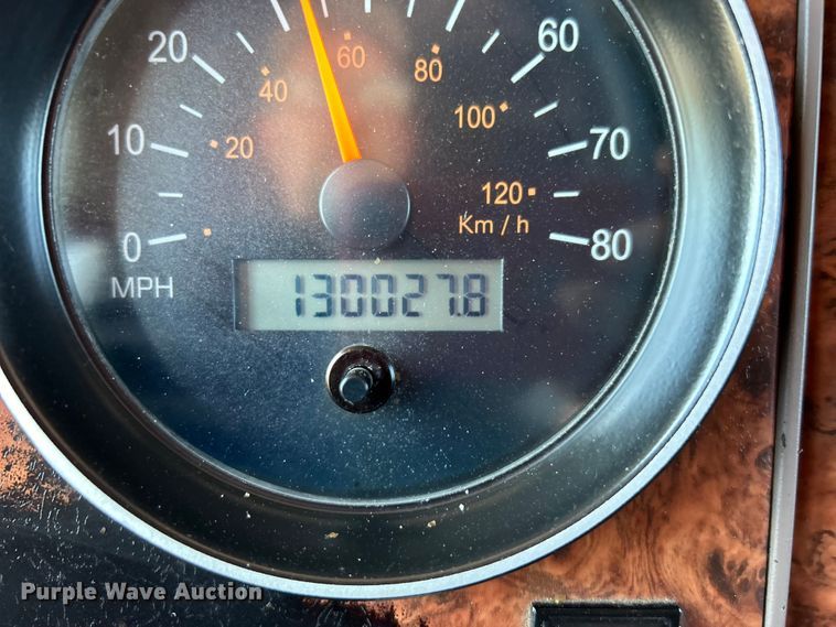 image for item EG1452 2006 Kenworth  T600B semi truck