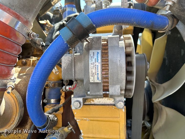 image for item EG1452 2006 Kenworth  T600B semi truck