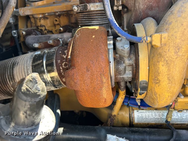 image for item EG1452 2006 Kenworth  T600B semi truck