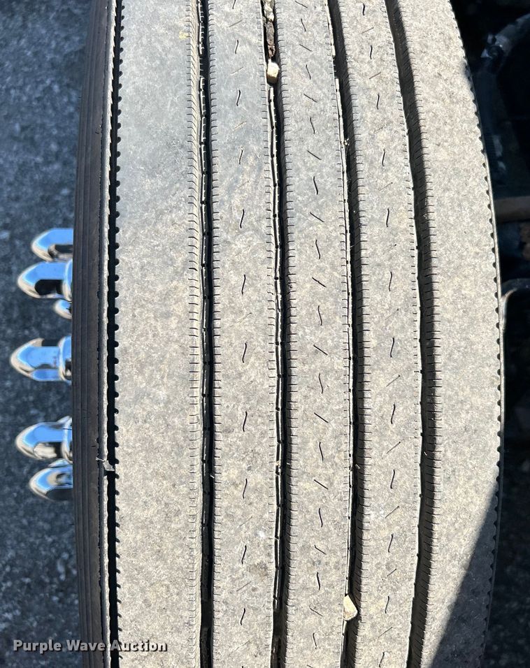 image for item EG1452 2006 Kenworth  T600B semi truck