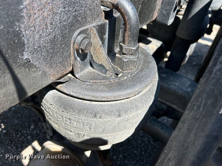 image for item EG1452 2006 Kenworth  T600B semi truck