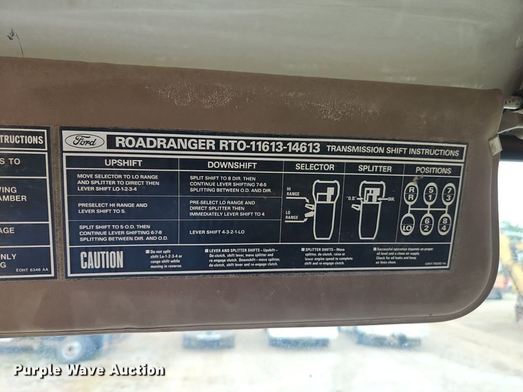 image for item EI3990 1989 Ford LTL9000 semi truck