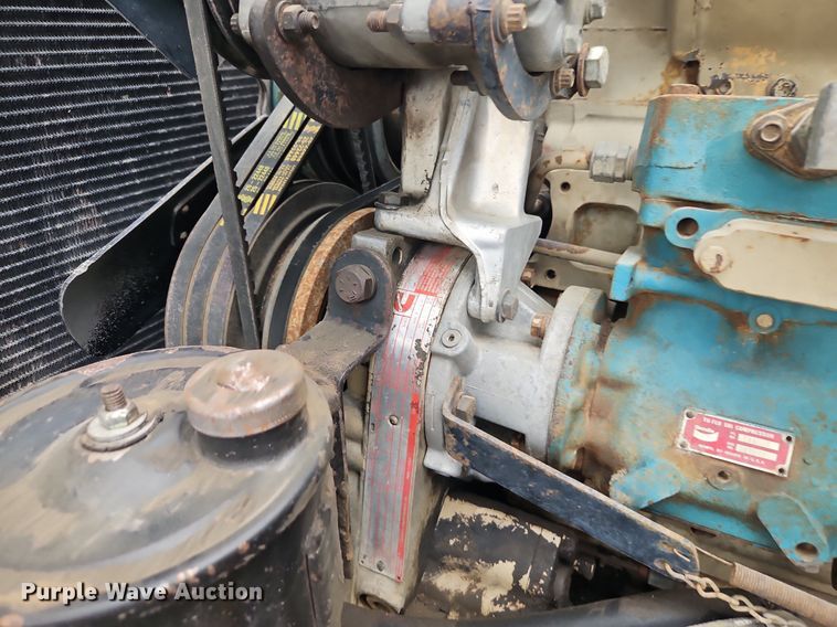 image for item EI3990 1989 Ford LTL9000 semi truck