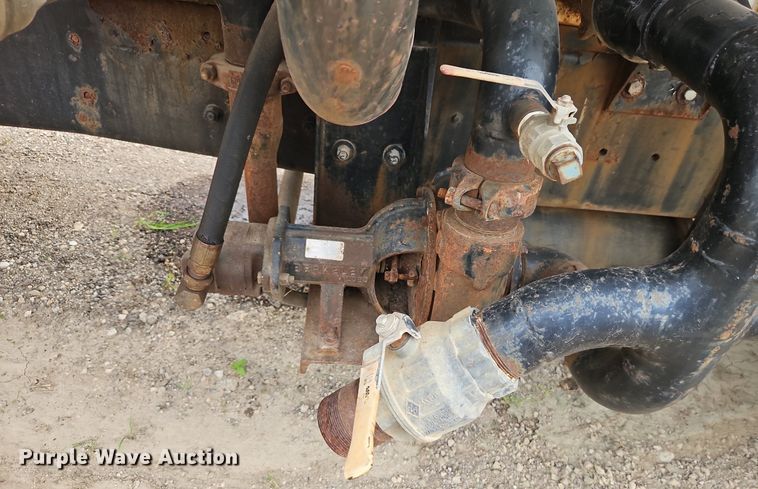 image for item EI3991 1988 Mack water truck