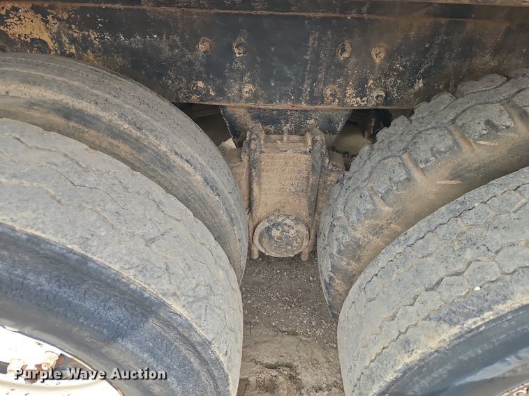 image for item EI3991 1988 Mack water truck