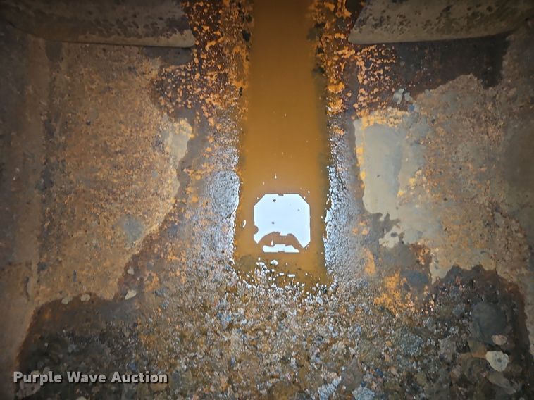 image for item EI3991 1988 Mack water truck