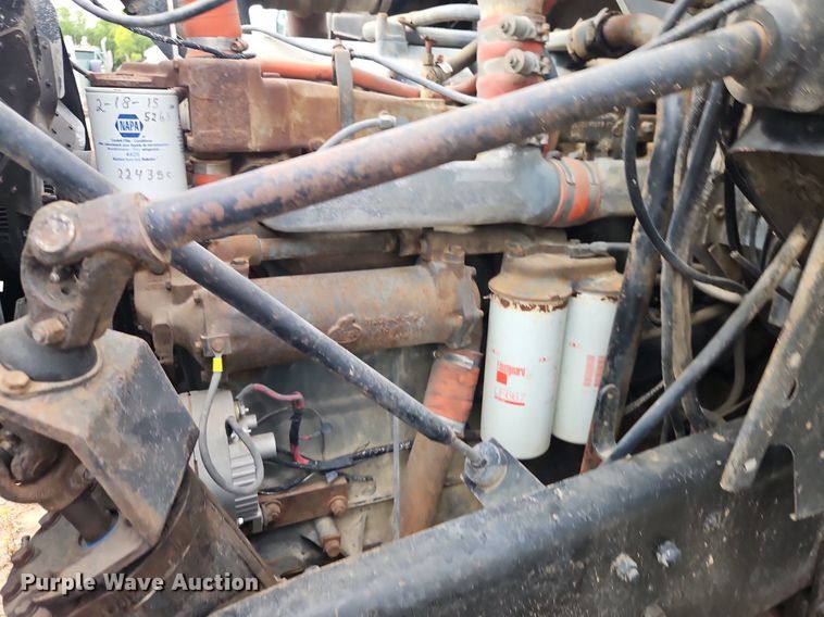 image for item EI3991 1988 Mack water truck