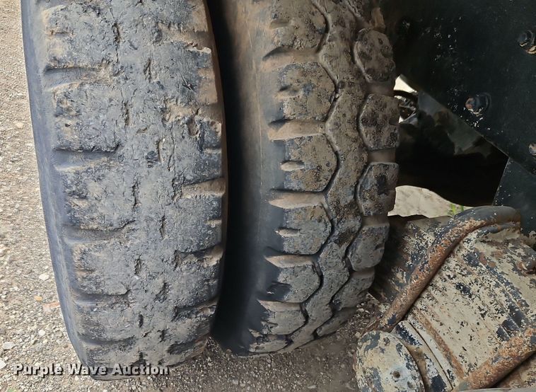 image for item EI3991 1988 Mack water truck