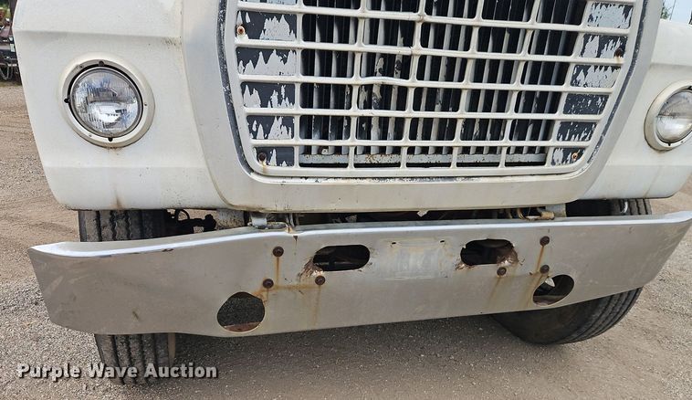 image for item EI3992 1978 Ford  9000 water truck