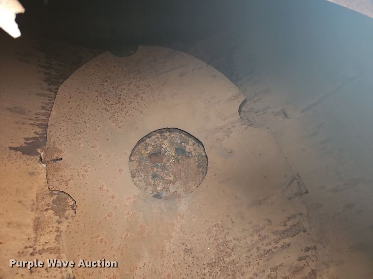 image for item EI3992 1978 Ford  9000 water truck