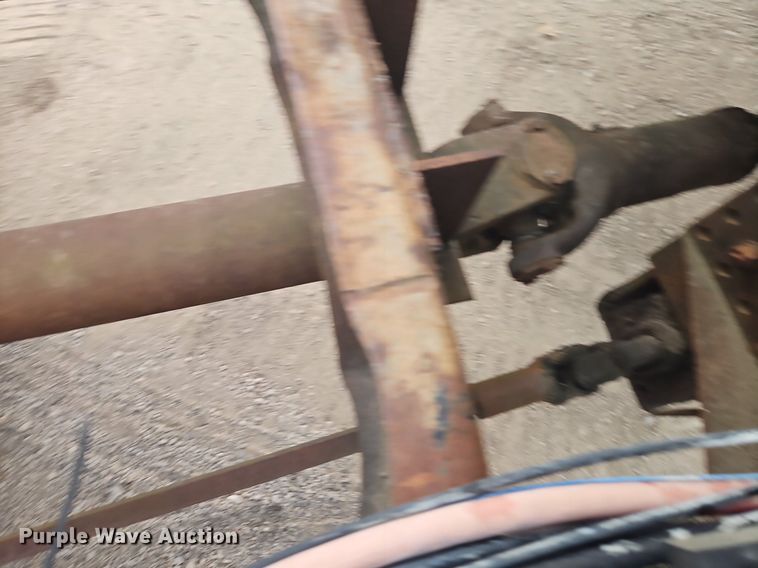 image for item EI3992 1978 Ford  9000 water truck