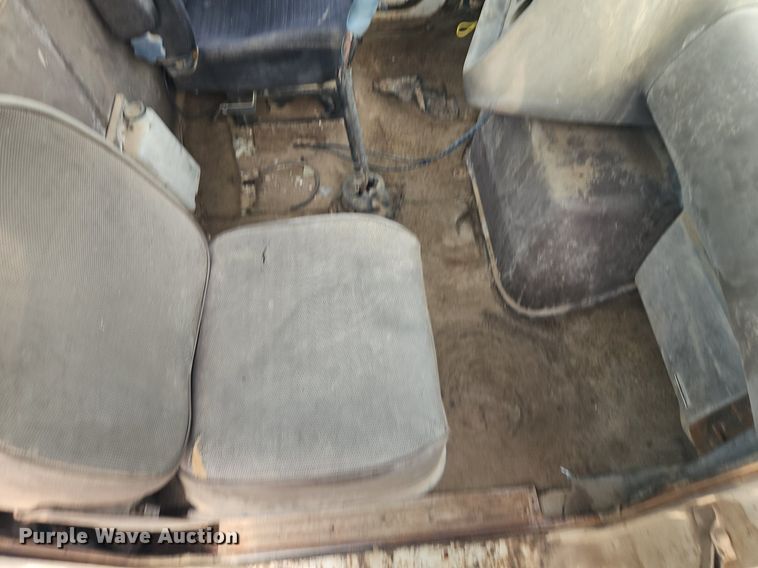 image for item EI3992 1978 Ford  9000 water truck