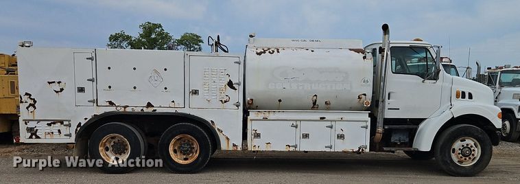 image for item EI3993 2001 Sterling  Acterra  fuel / lube truck