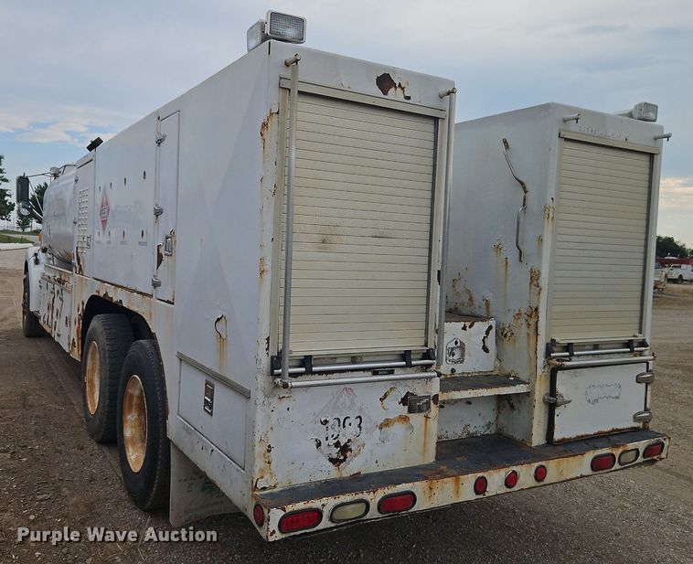 image for item EI3993 2001 Sterling  Acterra  fuel / lube truck