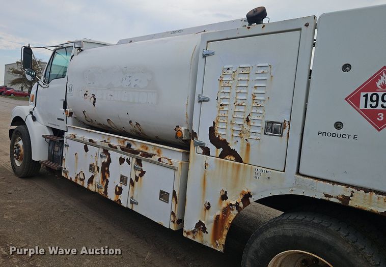 image for item EI3993 2001 Sterling  Acterra  fuel / lube truck