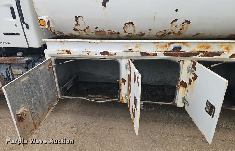 image for item EI3993 2001 Sterling  Acterra  fuel / lube truck