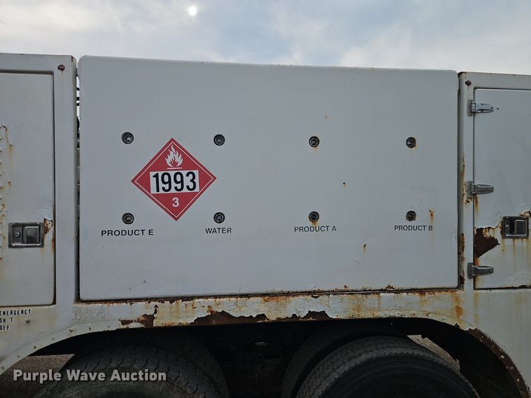 image for item EI3993 2001 Sterling  Acterra  fuel / lube truck