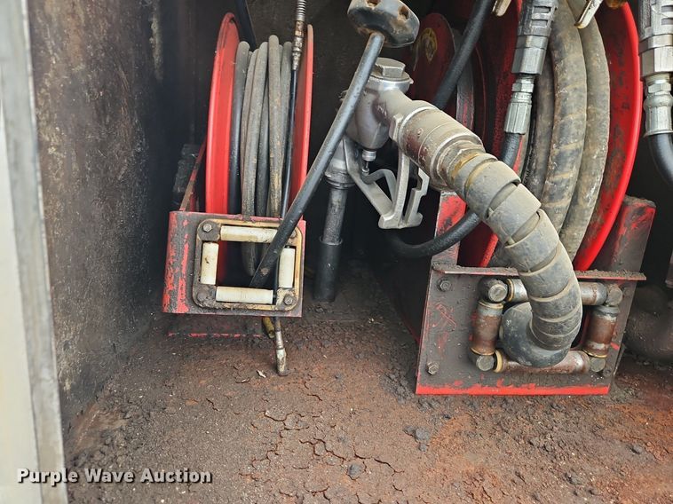 image for item EI3993 2001 Sterling  Acterra  fuel / lube truck