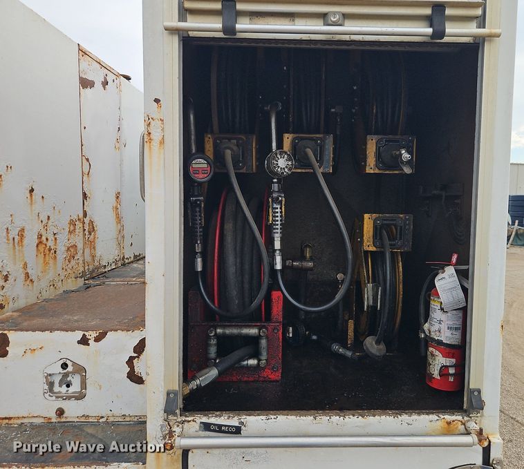 image for item EI3993 2001 Sterling  Acterra  fuel / lube truck