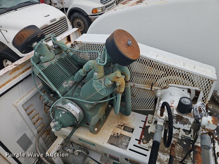 image for item EI3993 2001 Sterling  Acterra  fuel / lube truck