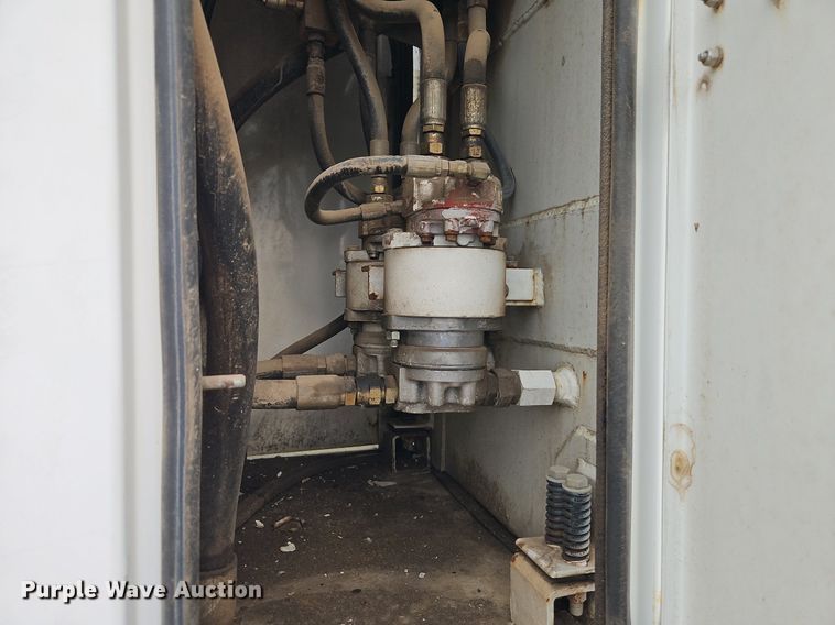 image for item EI3993 2001 Sterling  Acterra  fuel / lube truck