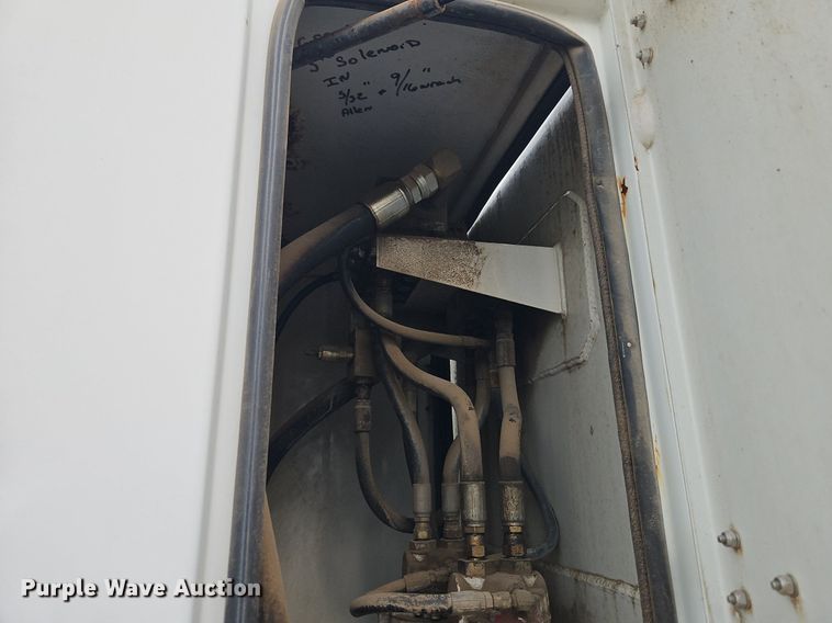 image for item EI3993 2001 Sterling  Acterra  fuel / lube truck