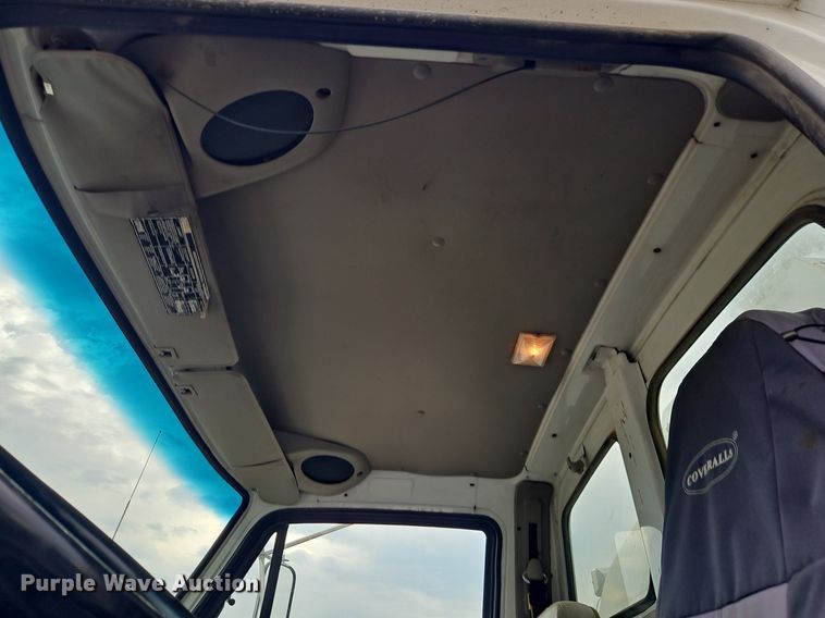 image for item EI3993 2001 Sterling  Acterra  fuel / lube truck