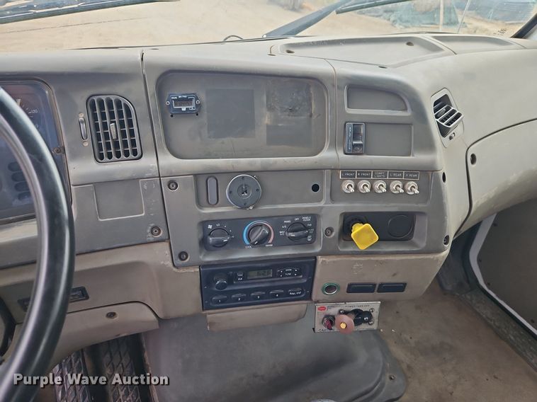 image for item EI3993 2001 Sterling  Acterra  fuel / lube truck