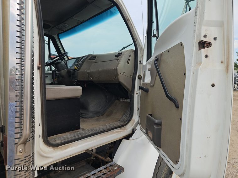 image for item EI3993 2001 Sterling  Acterra  fuel / lube truck