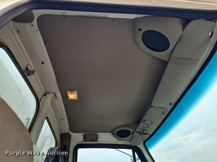 image for item EI3993 2001 Sterling  Acterra  fuel / lube truck