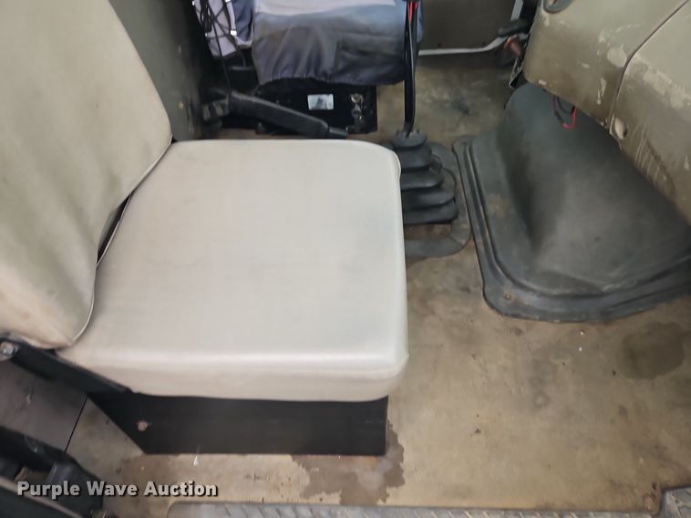 image for item EI3993 2001 Sterling  Acterra  fuel / lube truck