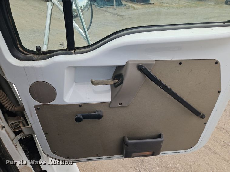 image for item EI3993 2001 Sterling  Acterra  fuel / lube truck