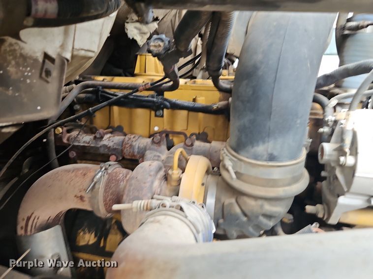 image for item EI3993 2001 Sterling  Acterra  fuel / lube truck