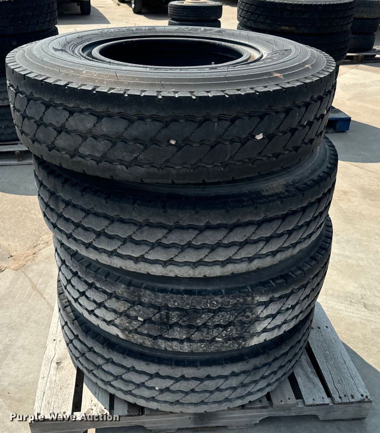 image for item EI4026 (4) Michelin 11R22.5 tires and wheels