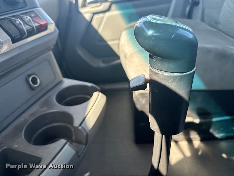 image for item EI4027 2014 Kenworth T680 semi truck