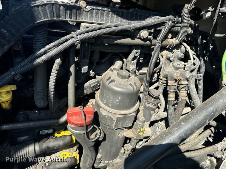 image for item EI4027 2014 Kenworth T680 semi truck