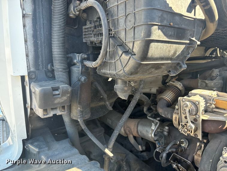 image for item EI4027 2014 Kenworth T680 semi truck