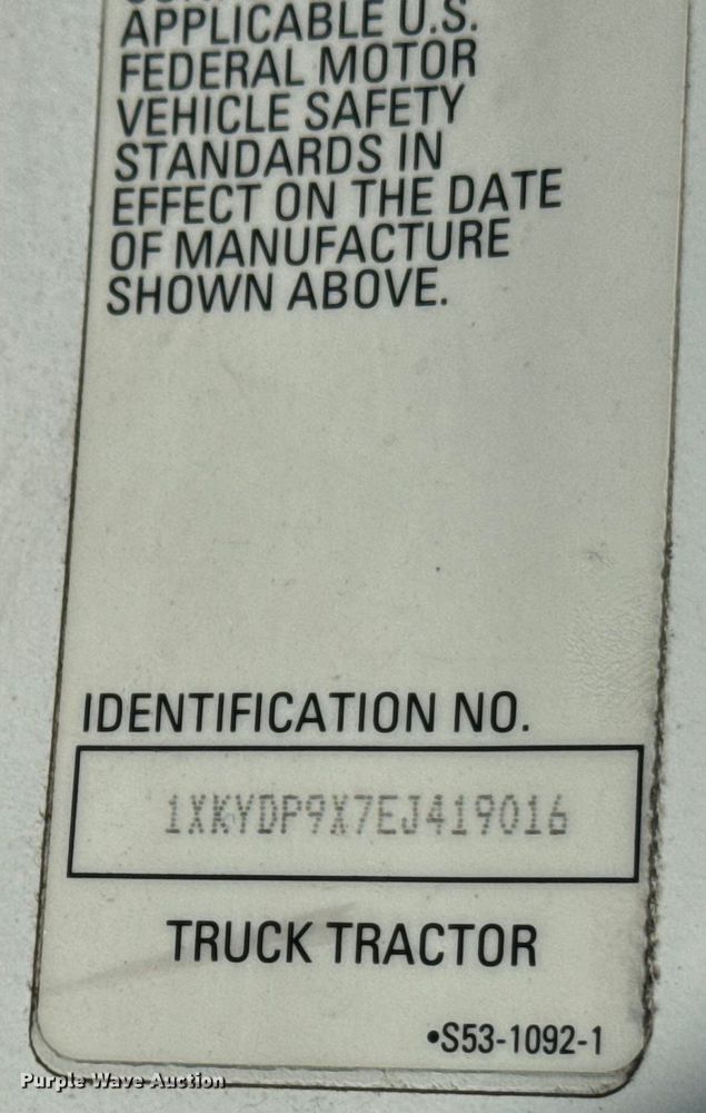 image for item EI4027 2014 Kenworth T680 semi truck