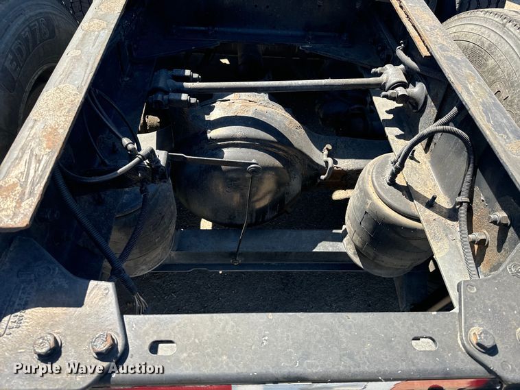 image for item EI4028 2014 Kenworth T660 semi truck