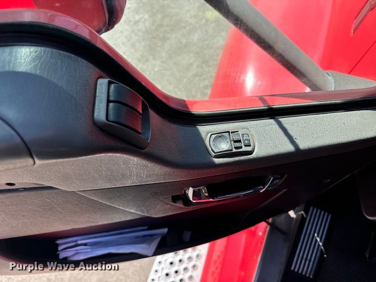 image for item EI4028 2014 Kenworth T660 semi truck