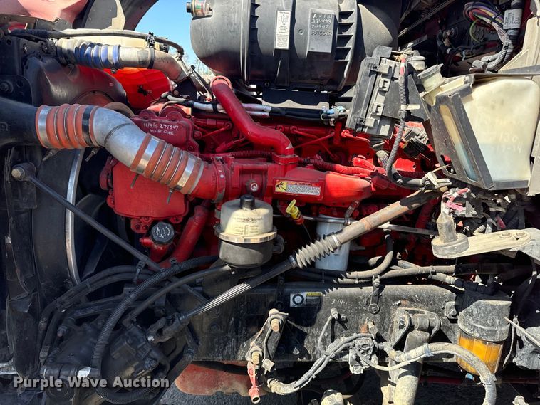 image for item EI4028 2014 Kenworth T660 semi truck