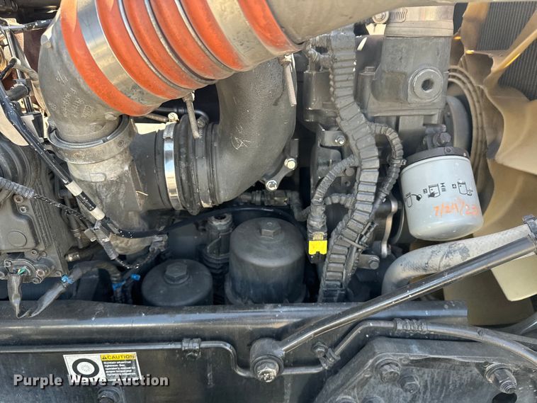 image for item EI4029 2014 Kenworth T680 semi truck