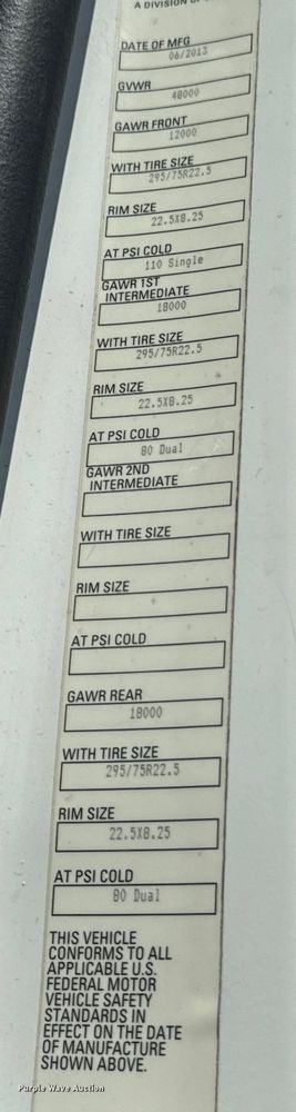 image for item EI4029 2014 Kenworth T680 semi truck