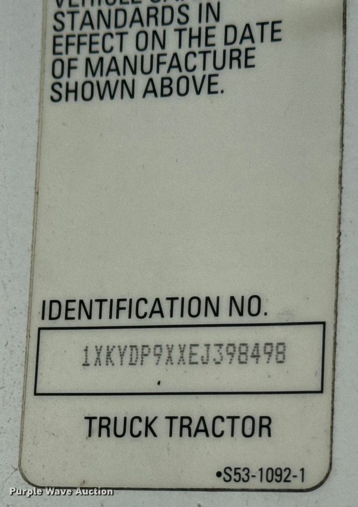 image for item EI4029 2014 Kenworth T680 semi truck