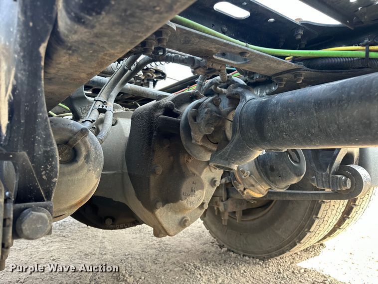 image for item EJ4478 2020 International  LT625 semi truck