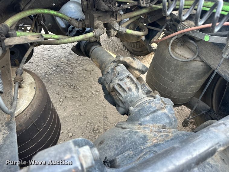 image for item EJ4478 2020 International  LT625 semi truck