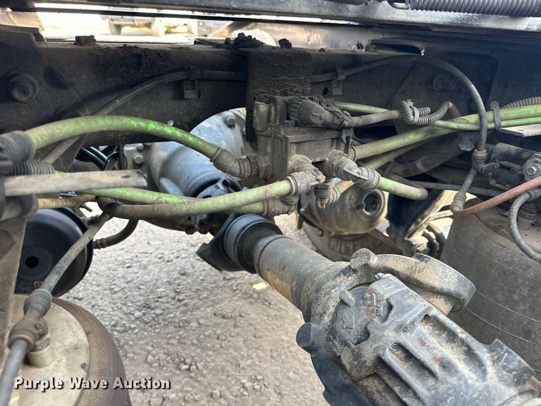 image for item EJ4478 2020 International  LT625 semi truck