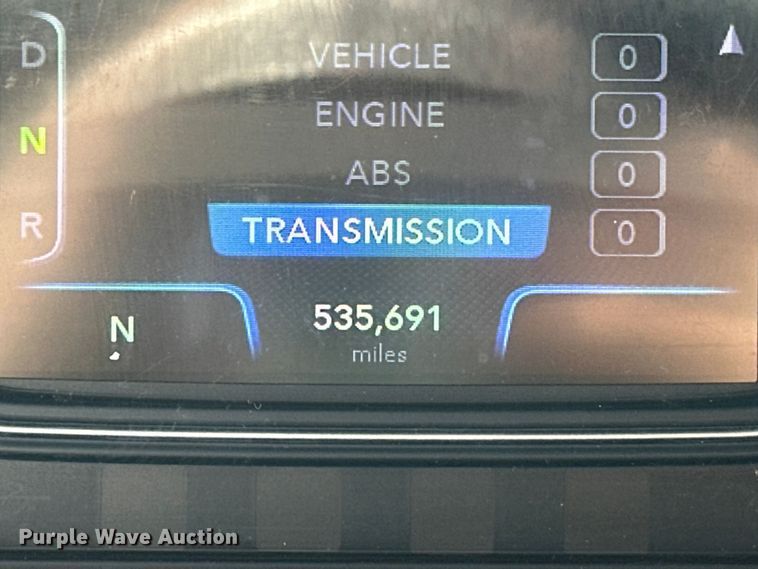 image for item EJ4478 2020 International  LT625 semi truck